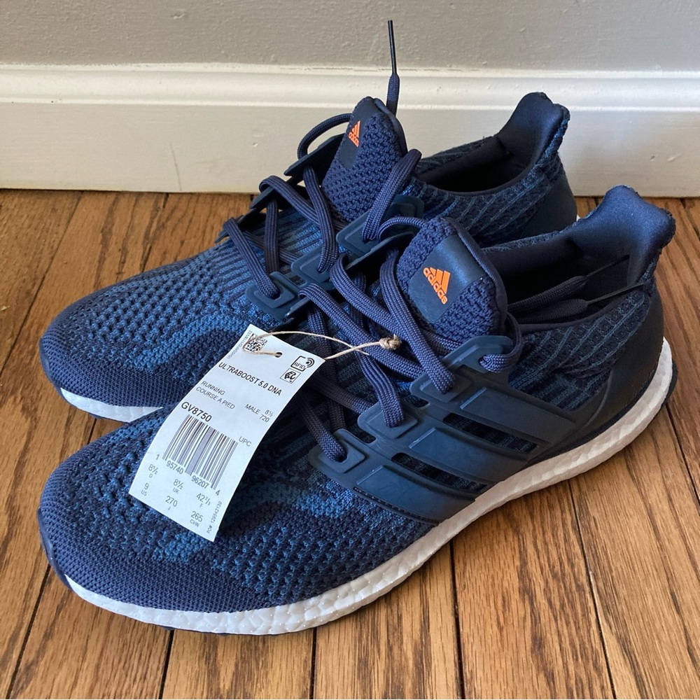 NEW Men’s 9 Adidas Ultraboost 5.0 DNA Navy White Shoes